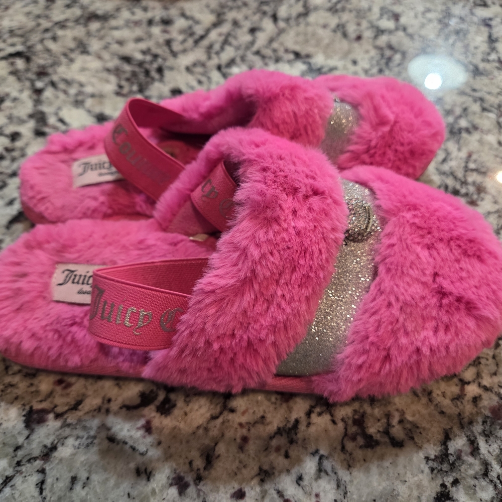 Juicy Couture Karma 2 Hot Pink Faux Fur Slide Slippers  Size 2-3
